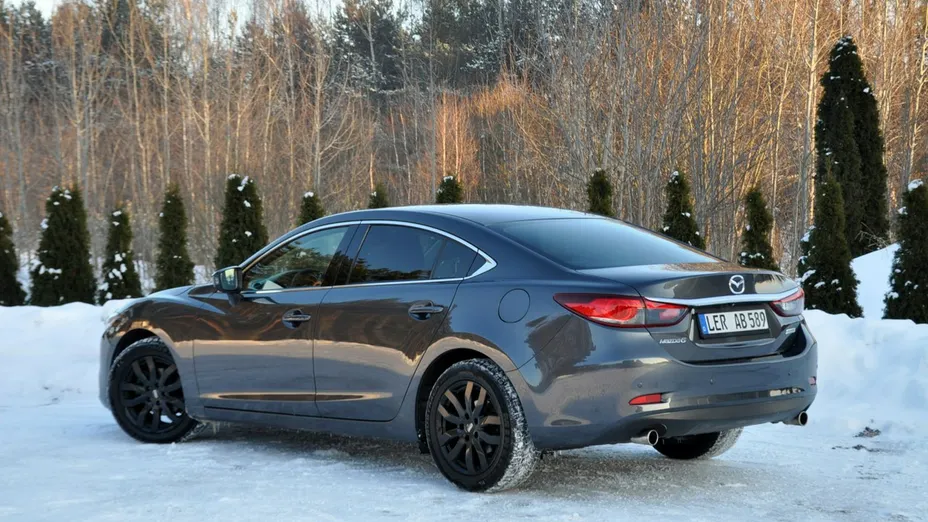 MAZDA 6 -