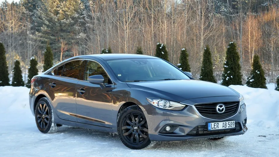 MAZDA 6 -