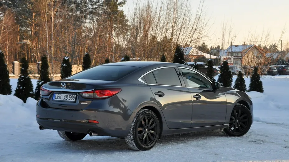 MAZDA 6 -
