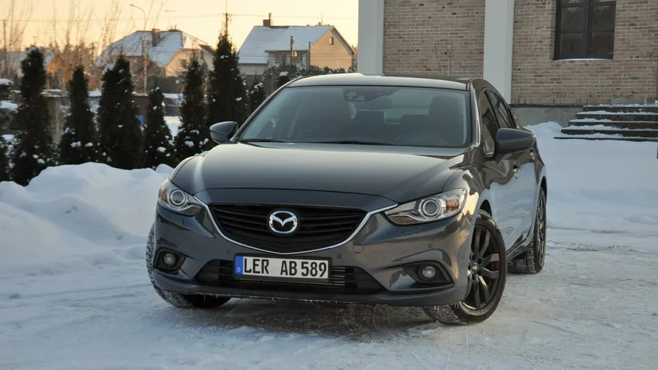 MAZDA 6 -
