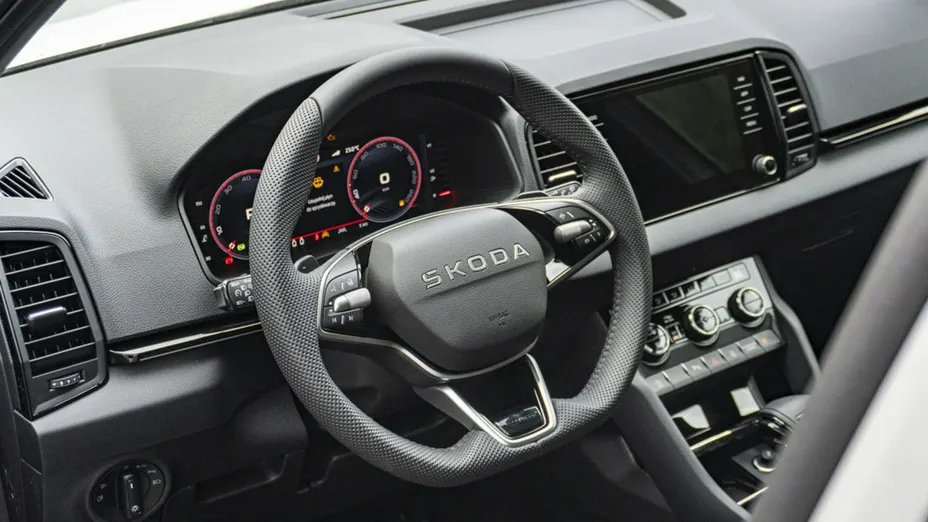 SKODA Karoq -