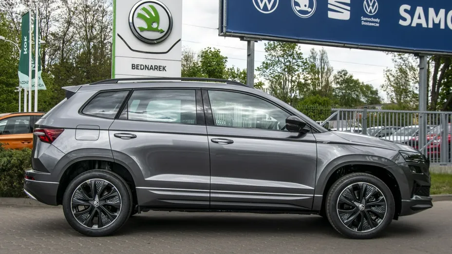 SKODA Karoq -