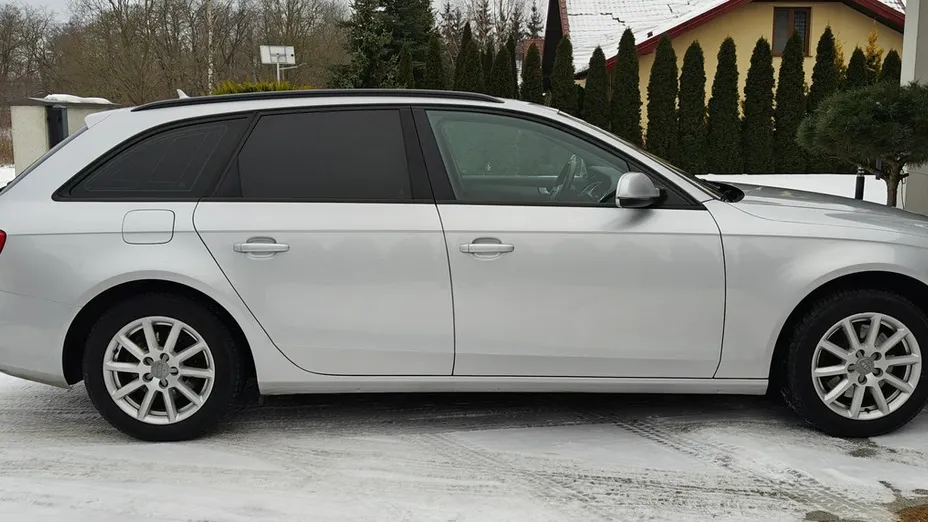 AUDI A4 -
