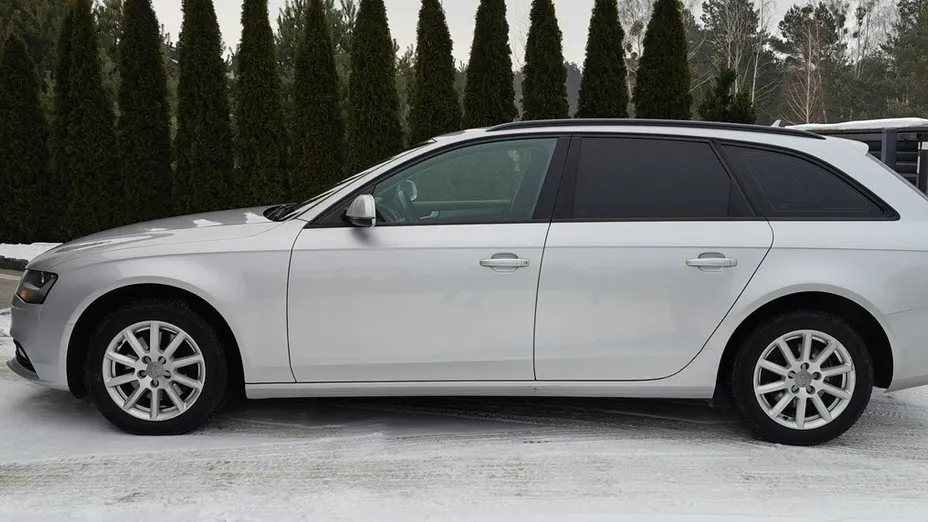 AUDI A4 -