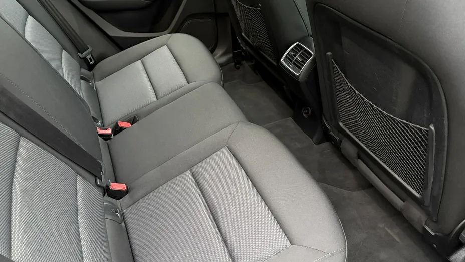 AUDI Q3 -