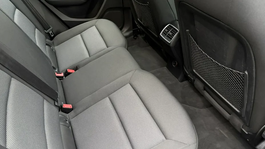 AUDI Q3 -