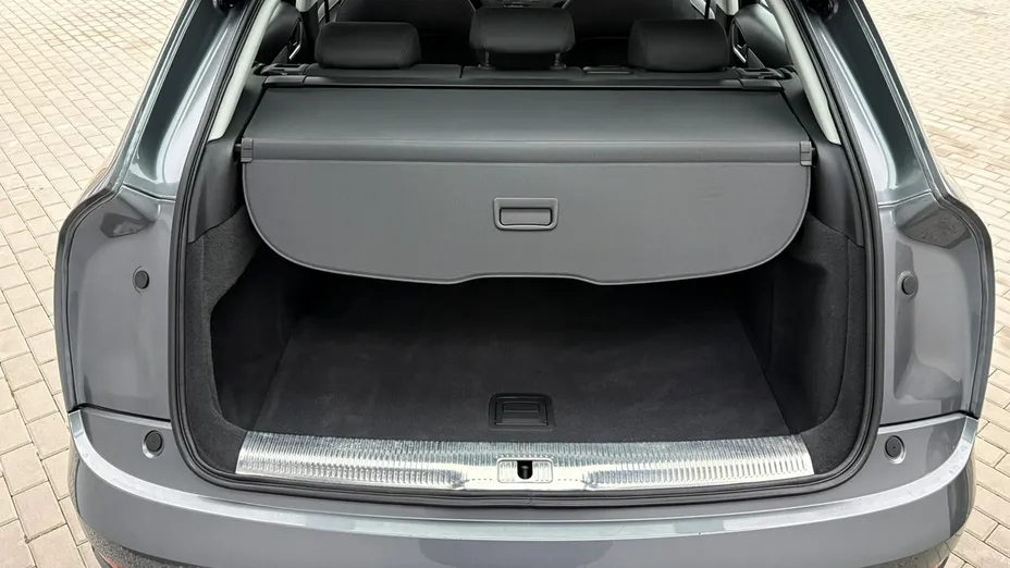 AUDI Q3 -