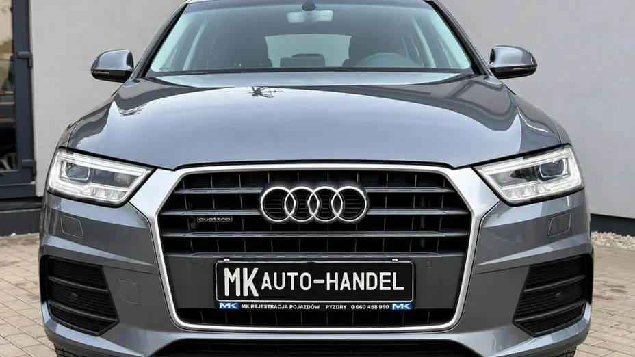 AUDI Q3 -
