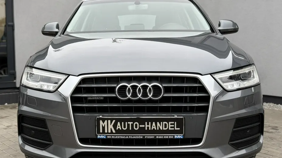 AUDI Q3 -