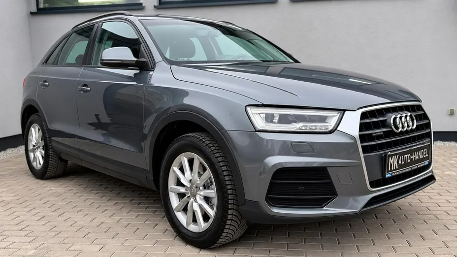 AUDI Q3 -