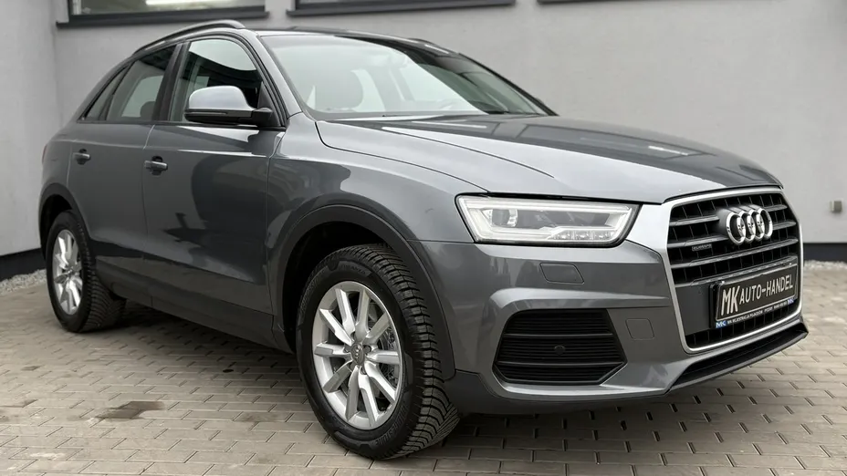 AUDI Q3 -