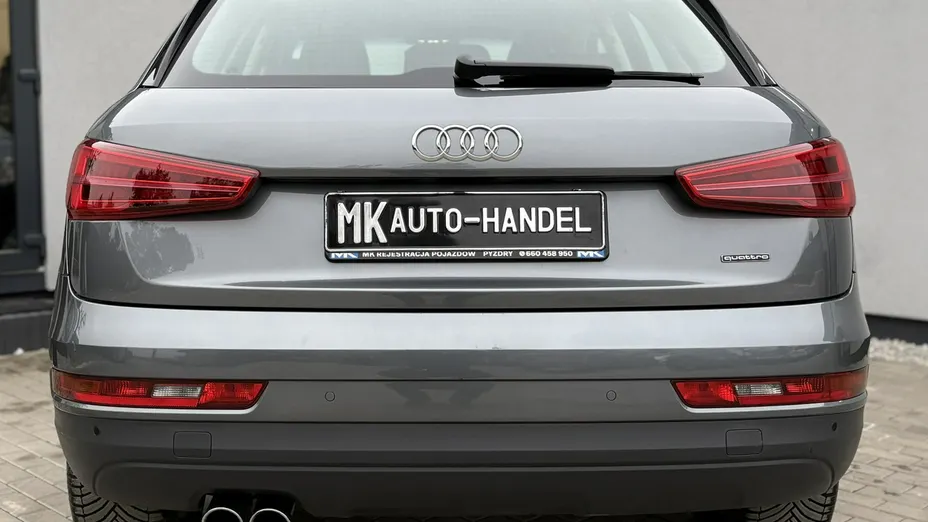 AUDI Q3 -