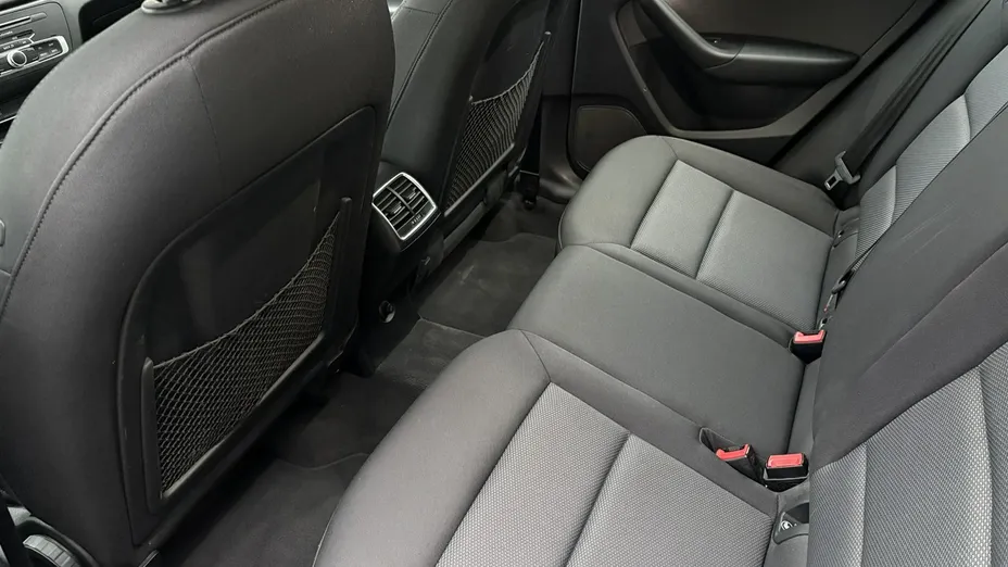 AUDI Q3 -