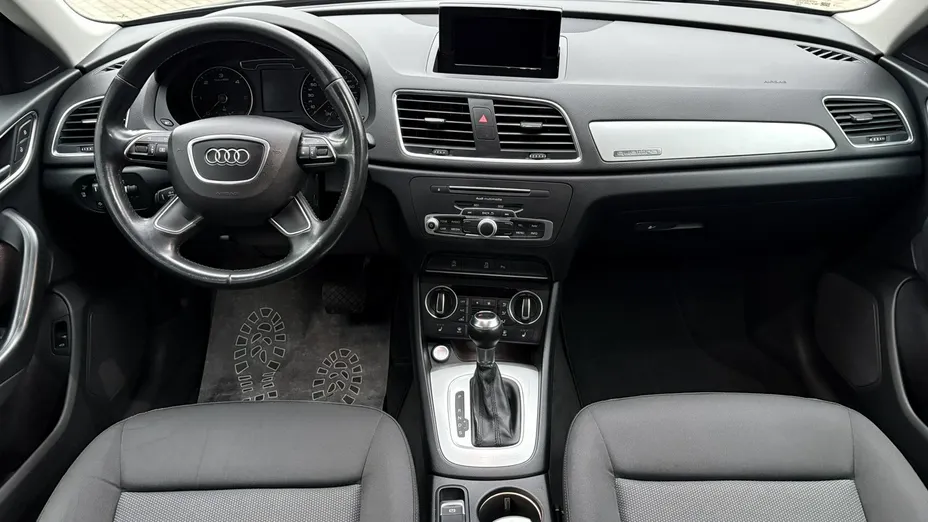 AUDI Q3 -