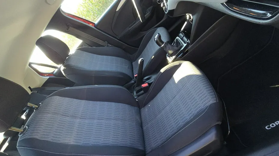 OPEL Corsa -
