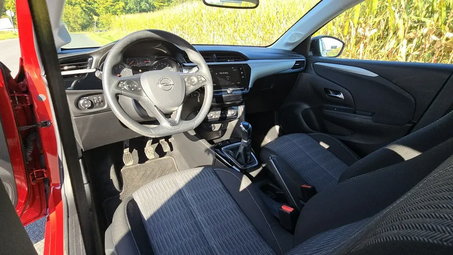 OPEL Corsa -