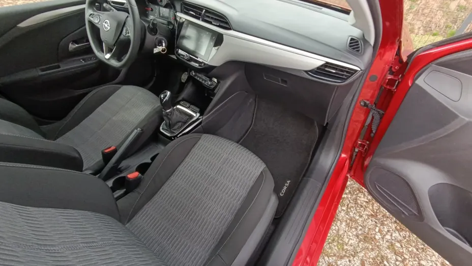 OPEL Corsa -