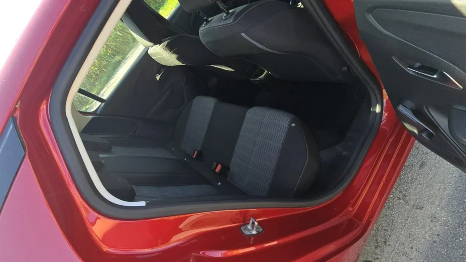 OPEL Corsa -