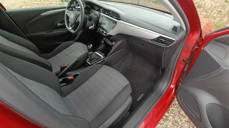 OPEL Corsa -