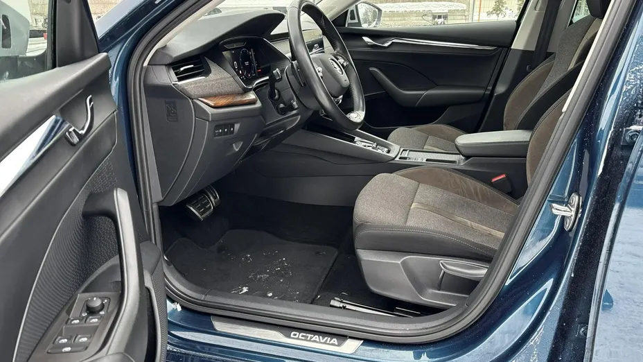 SKODA Octavia -