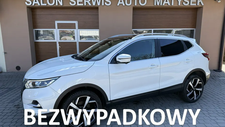 NISSAN Qashqai -