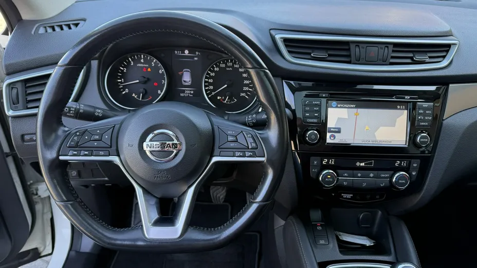 NISSAN Qashqai -