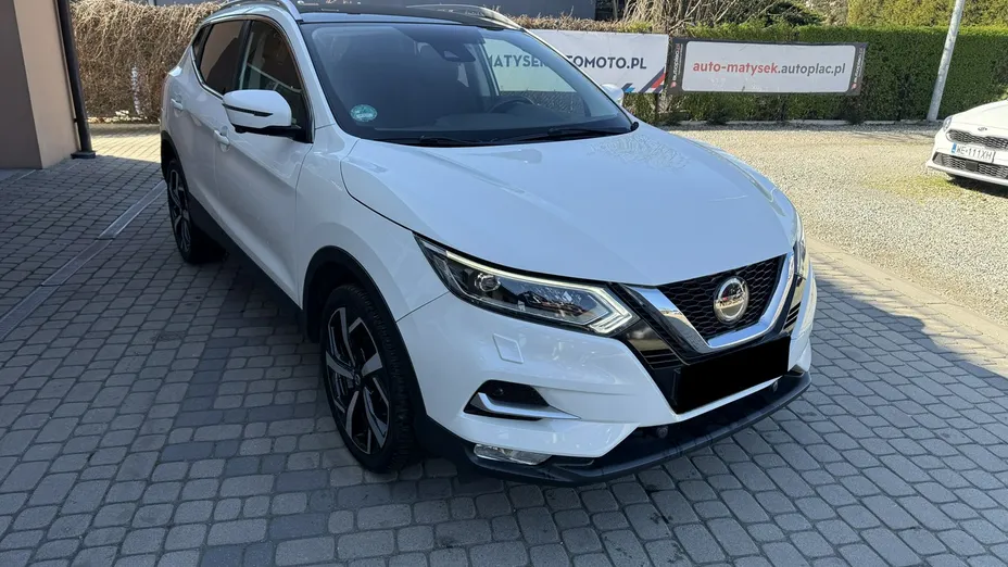 NISSAN Qashqai -