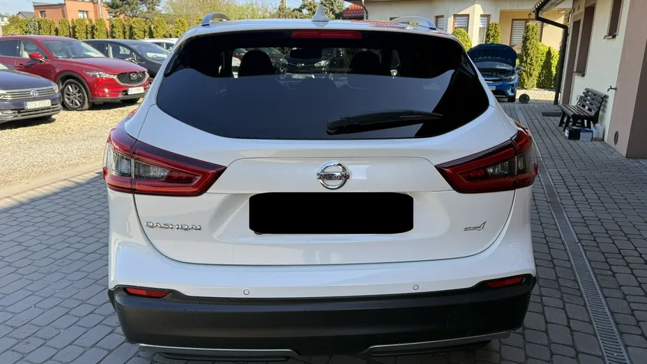 NISSAN Qashqai -
