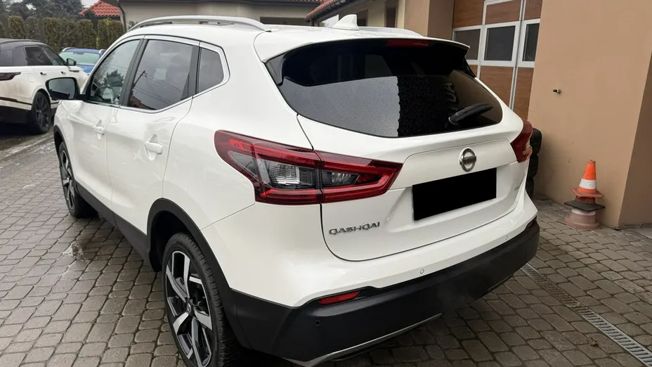 NISSAN Qashqai -