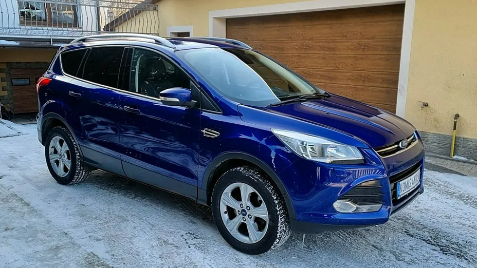FORD Kuga -