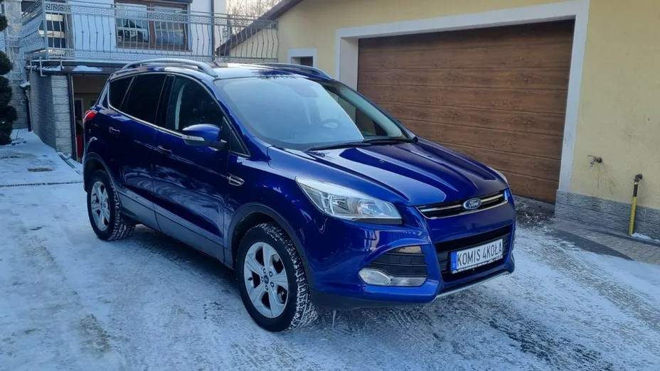 FORD Kuga -