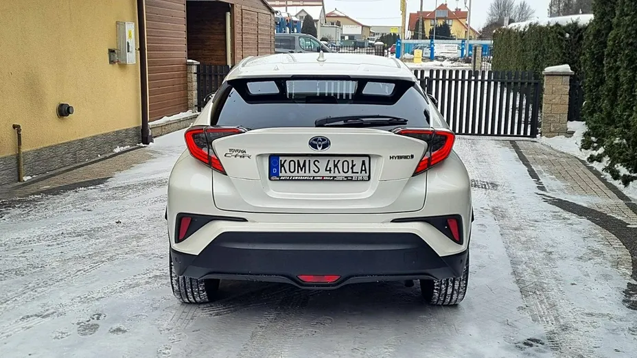 TOYOTA C-HR -