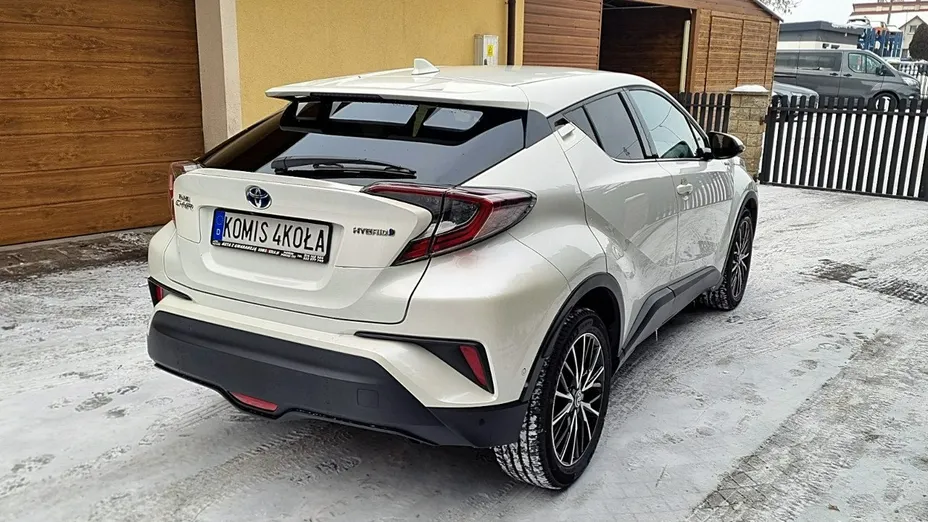 TOYOTA C-HR -