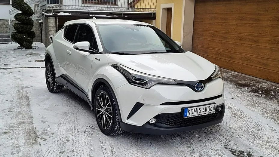 TOYOTA C-HR -