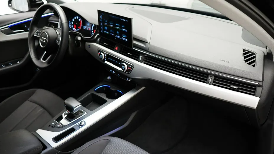 AUDI A4 A4 35 TFSI mHEV S Line S tronic