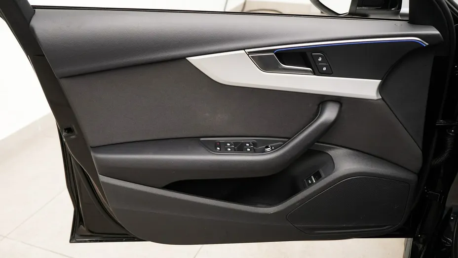 AUDI A4 A4 35 TFSI mHEV S Line S tronic