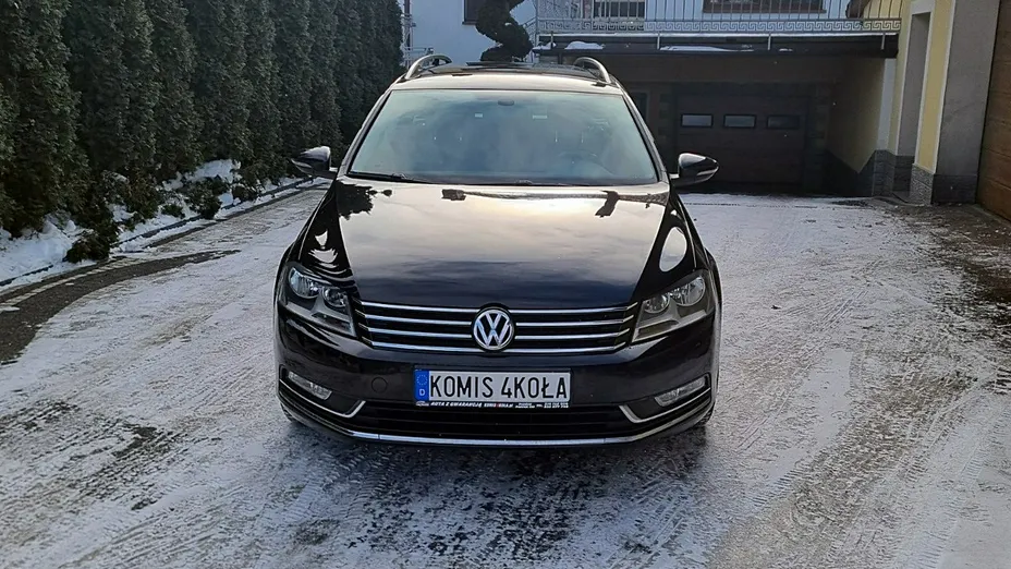 VOLKSWAGEN Passat -
