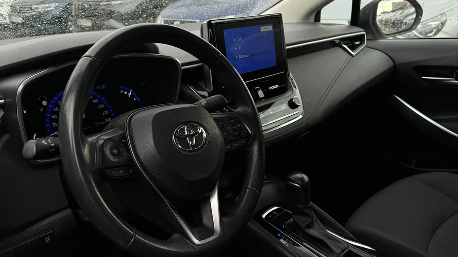 TOYOTA Corolla -