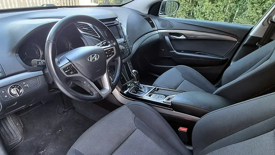HYUNDAI i40 -