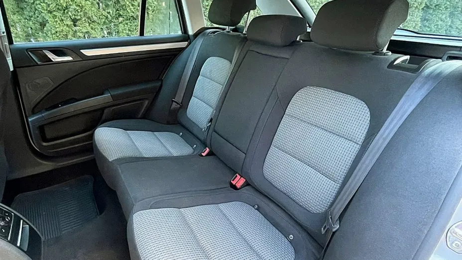 SKODA Superb -