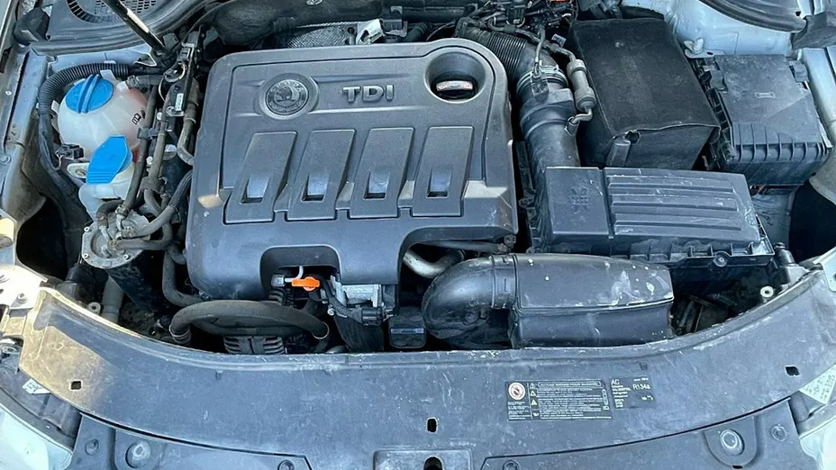 SKODA Superb -