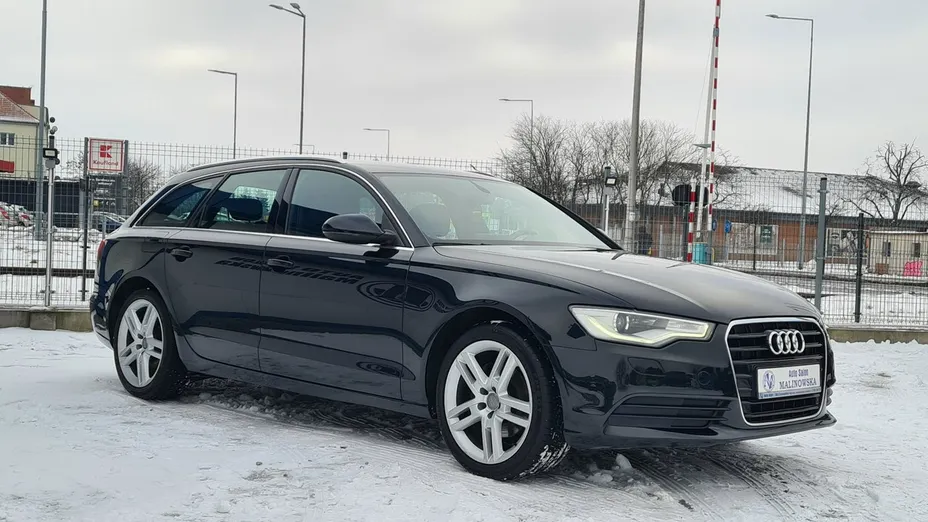 AUDI A6 -