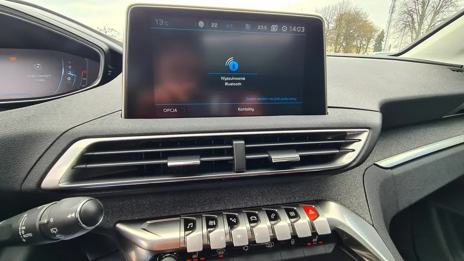 PEUGEOT 3008 -