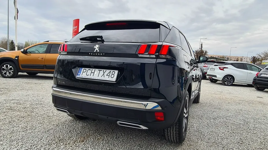 PEUGEOT 3008 -