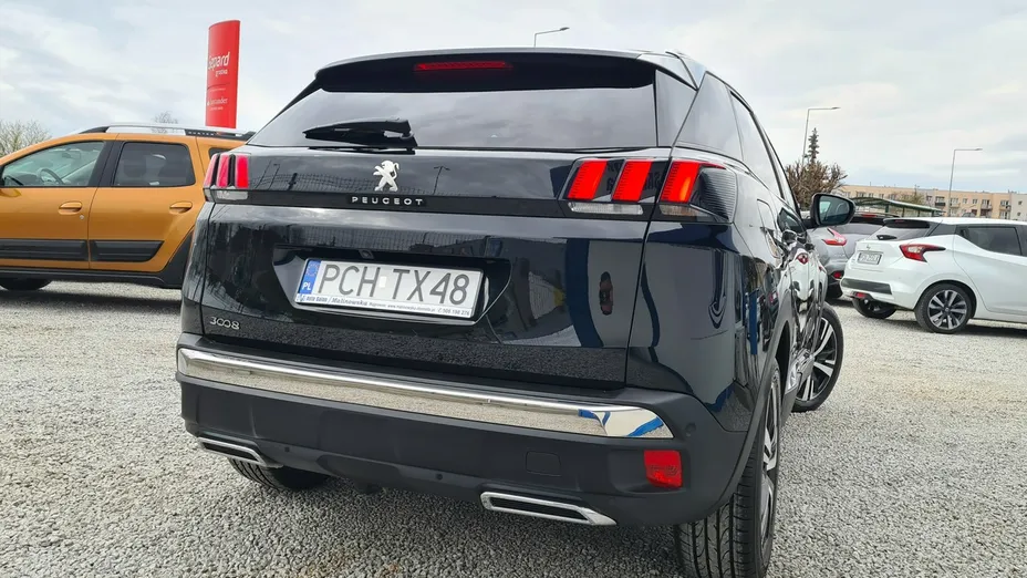 PEUGEOT 3008 -