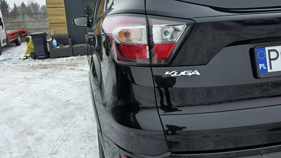 FORD Kuga -