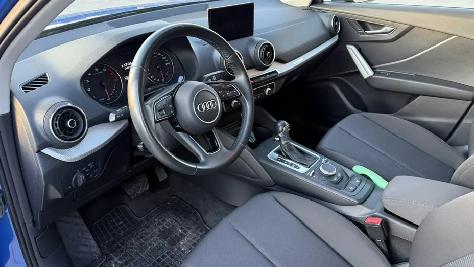 AUDI Q2 -