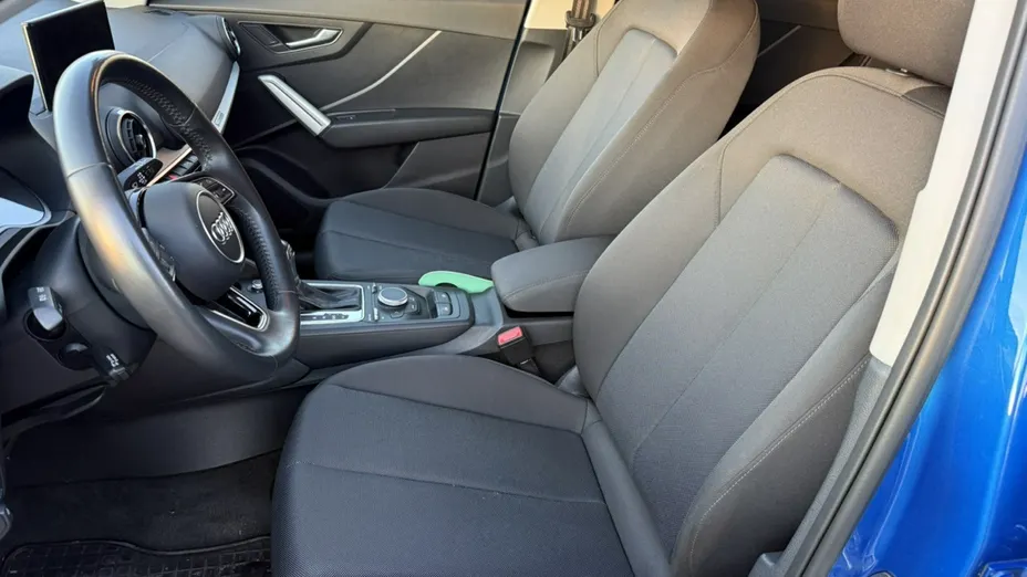 AUDI Q2 -