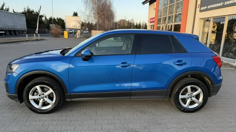 AUDI Q2 -