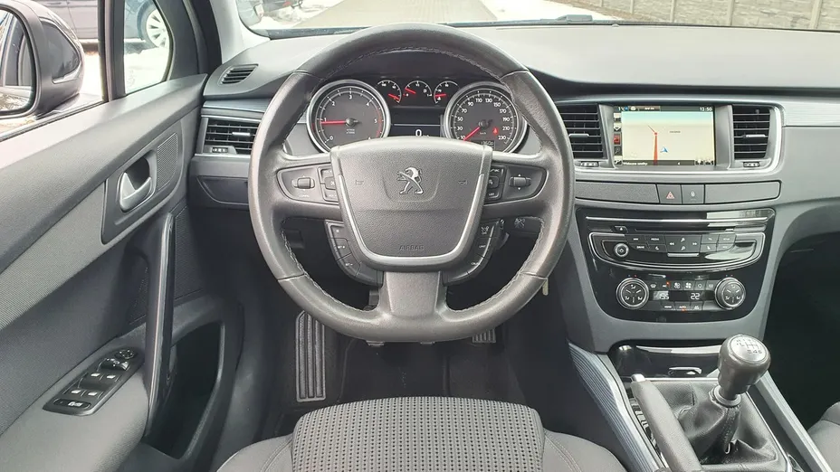 PEUGEOT 508 -